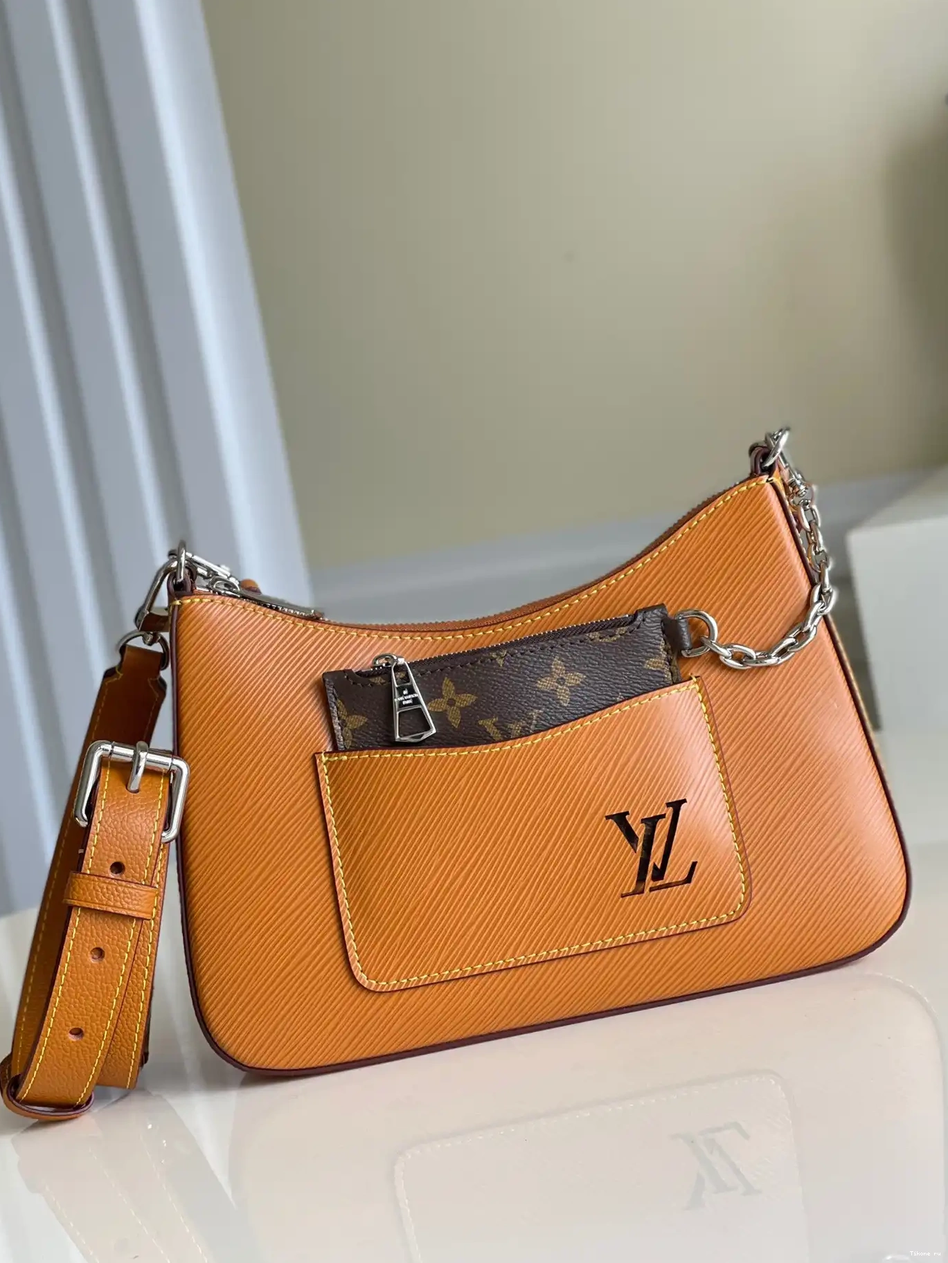 VUITTON LOUIS MARELLE 0511